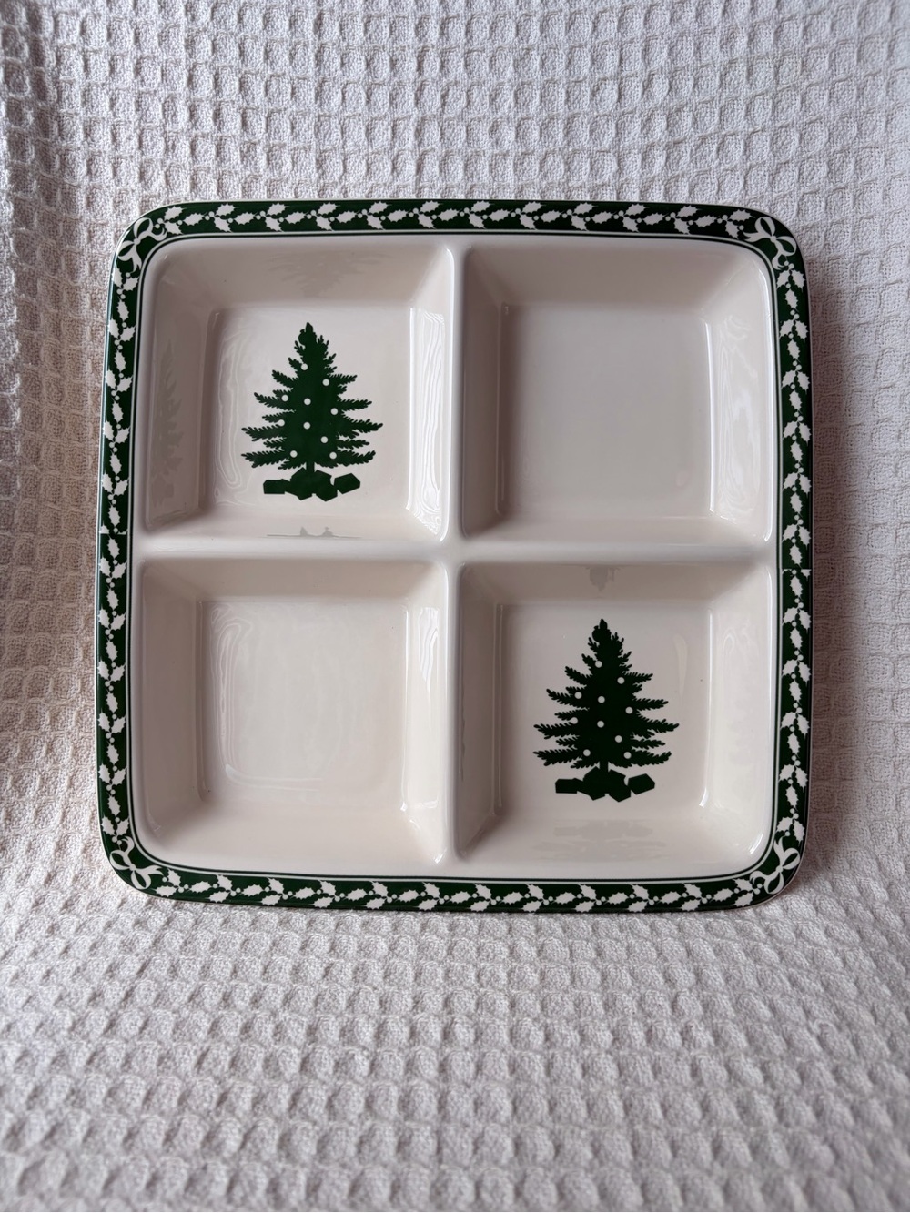Vintage 2006 Spode Evergreen 15” Square 4 Section Serving Dish New Old Stock